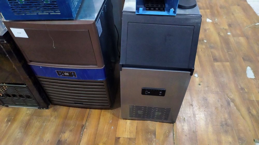 Стол стеллажи Мойки кафе Астана кафе  ресторанов Нержавейки кухня