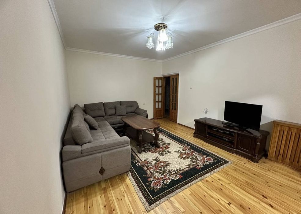 Продаётся Квартира 3/3/9 напротив парка Бобура