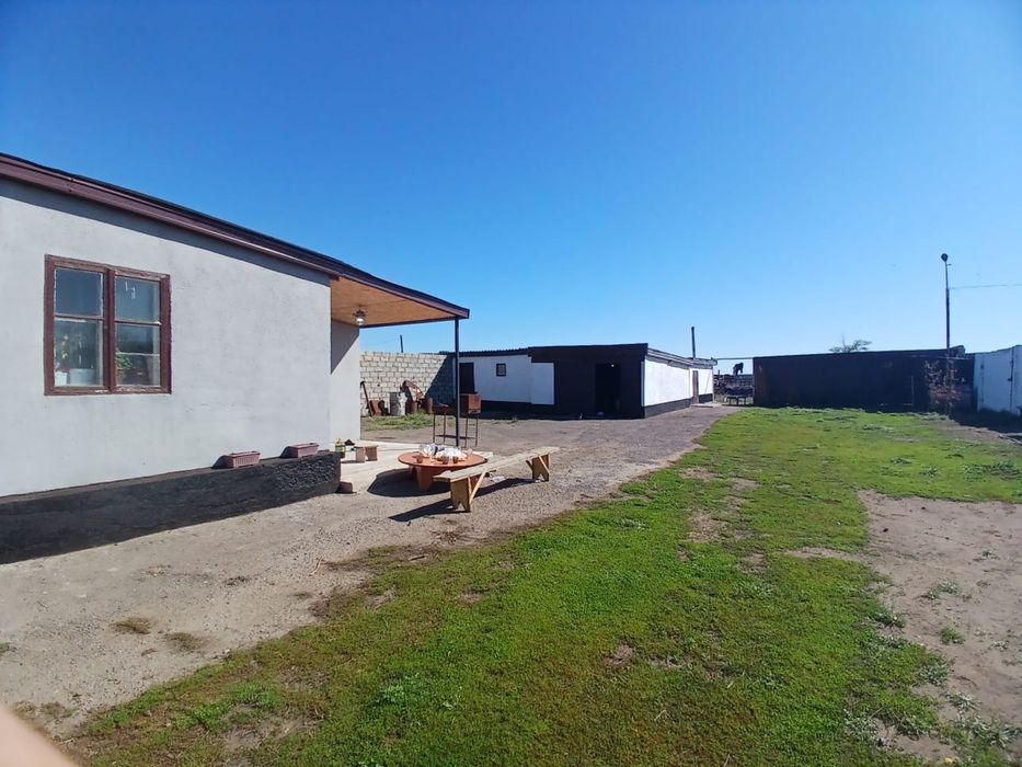 Продам КХ база дом баня