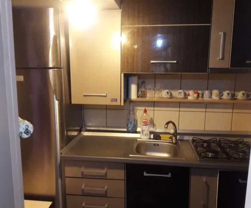 Дава се под наем Тристаен апартамент в Пловдив, Младежки Хълм - 95 кв.м за 298.86 € - Снимка #3