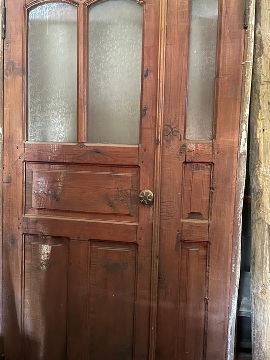 Ағаш есік сатылады