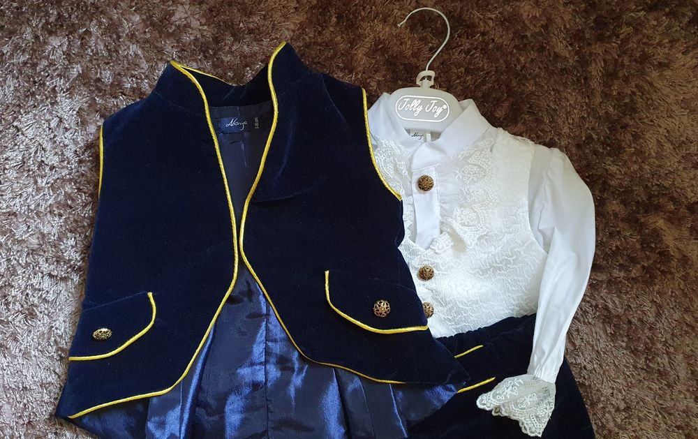 Costumas botez micul print