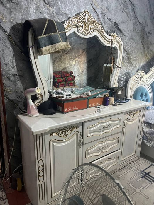 Mebel srocna sotiladi qogan malumotlar tel orqali