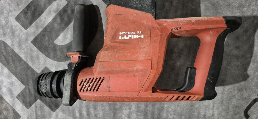 Hilti rotopercutor, demolator  pe acumulator,curent
