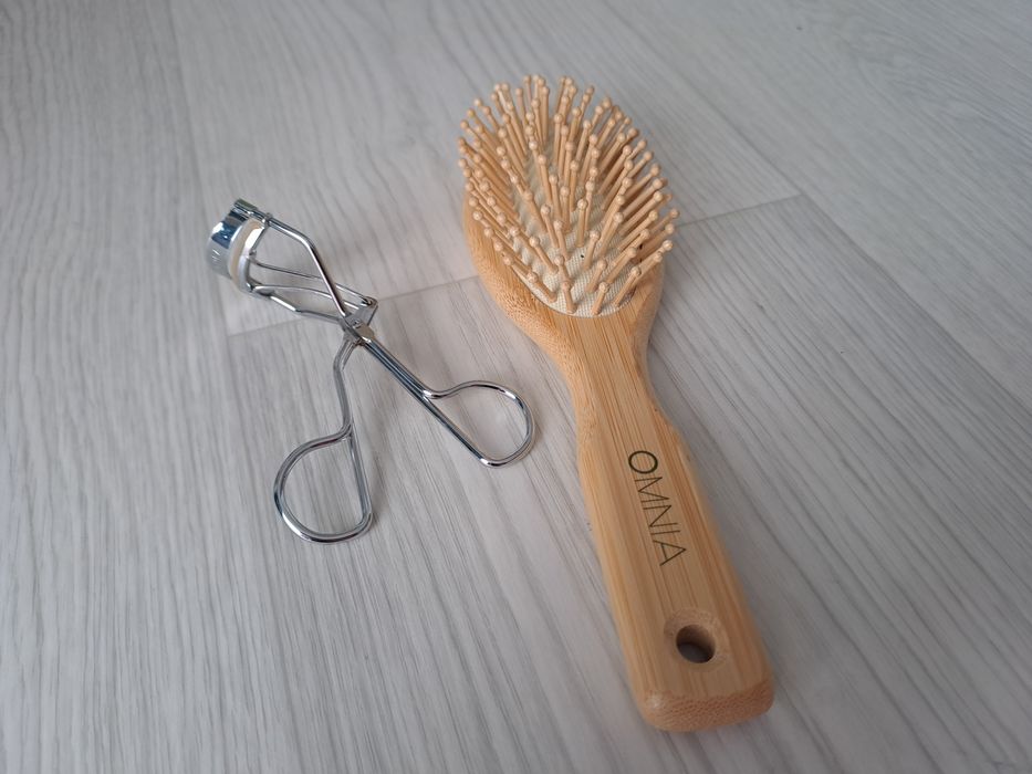 Cleste curbare gene + Perie par