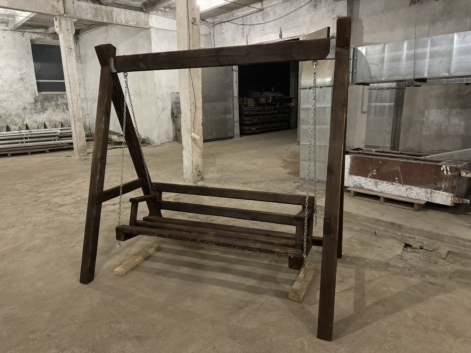 Продам Качели садовые 3-х местные