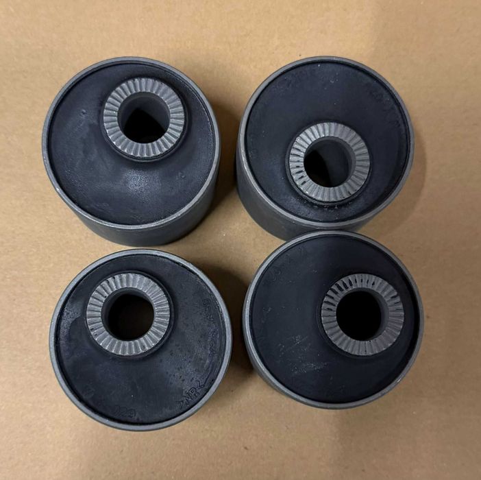 Set bucșe corecție caster (tendon față) Nissan Patrol Y60/Y61