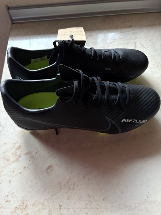 Бутонки nike оригинални 43