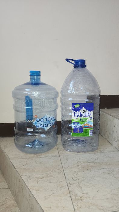 10L Baklajkalar sotiladi 3000 so'm donasi