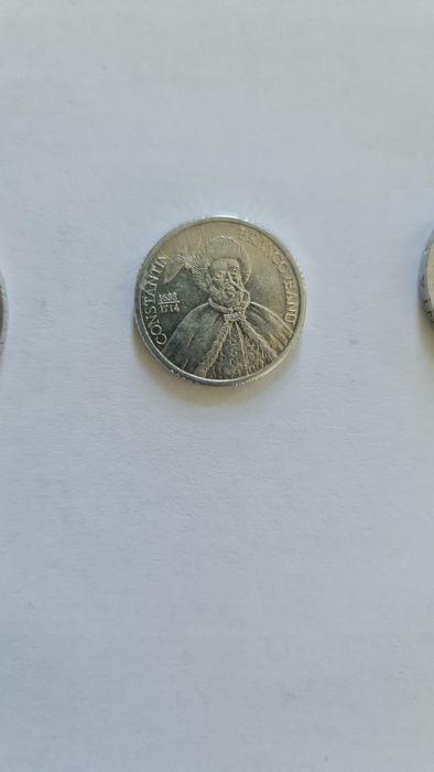 Vand 4 monede vechi de 100 ,500 si 1000 lei si 1 de 50 lire ital