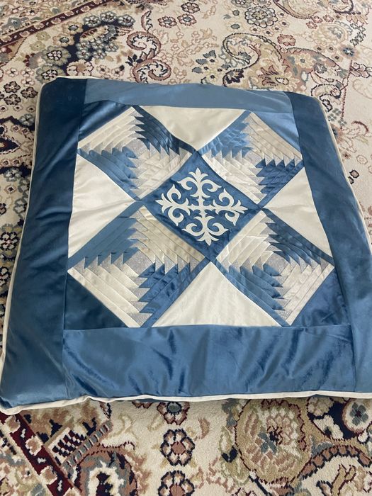 Құрақ көрпелер, жастық