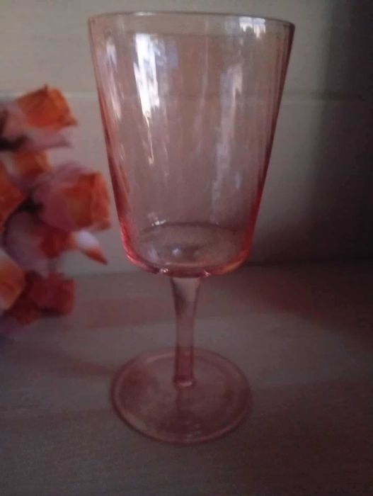 Cos de cristal si Tablou trandafiri portelan cu semnatura rama lemn