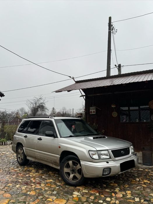 Vând Subaru Forester