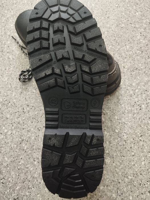 Специальная обувь летняя