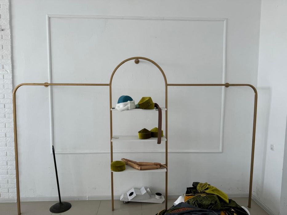 Продам мебель для магазина