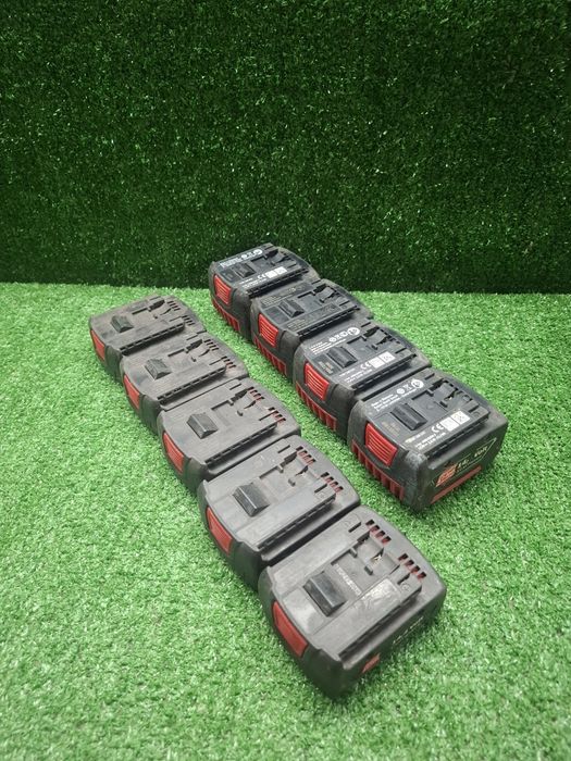 Батерии на Bosch 14.4 волта, 1.3 ампера и 3 ампера