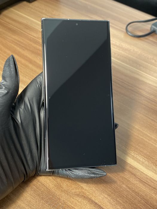 Samsung Galaxy s23 ultra • 256 GB • Green