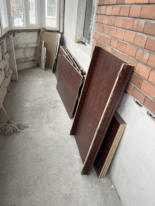 Sifonier pal, wenge/visiniu, cu usi cu oglinzi