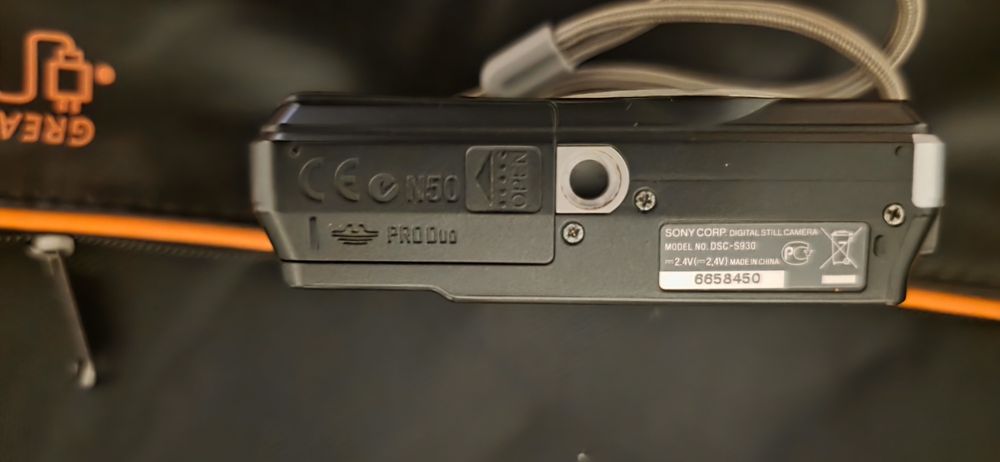 Sony DSC-S930 steadyshot