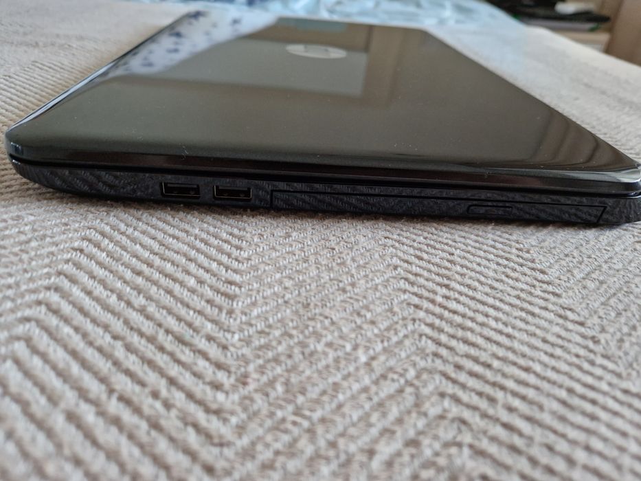 Ноутбук HP 15-r041er