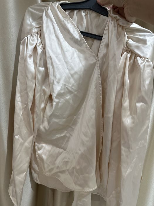 Одежда б/у по 1000тг 1 шт