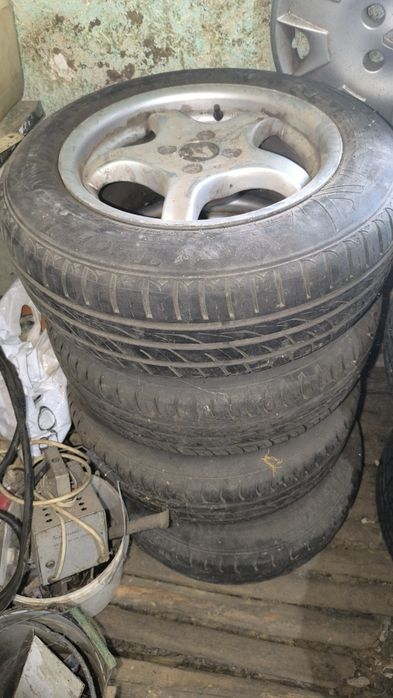 Гуми с джанти 195/65/15 за Рено