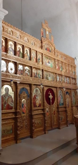 Vand mobilier lemn masiv