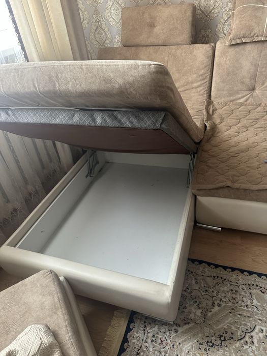 Диван раскладной с нишами
