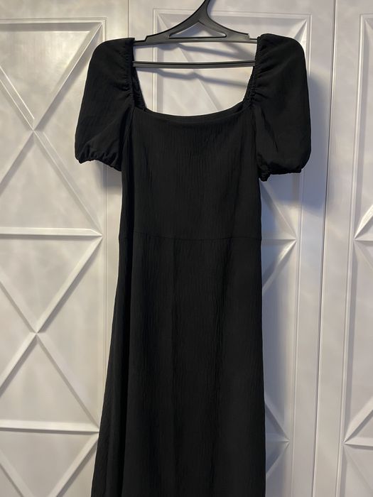 Платья, женская одежда