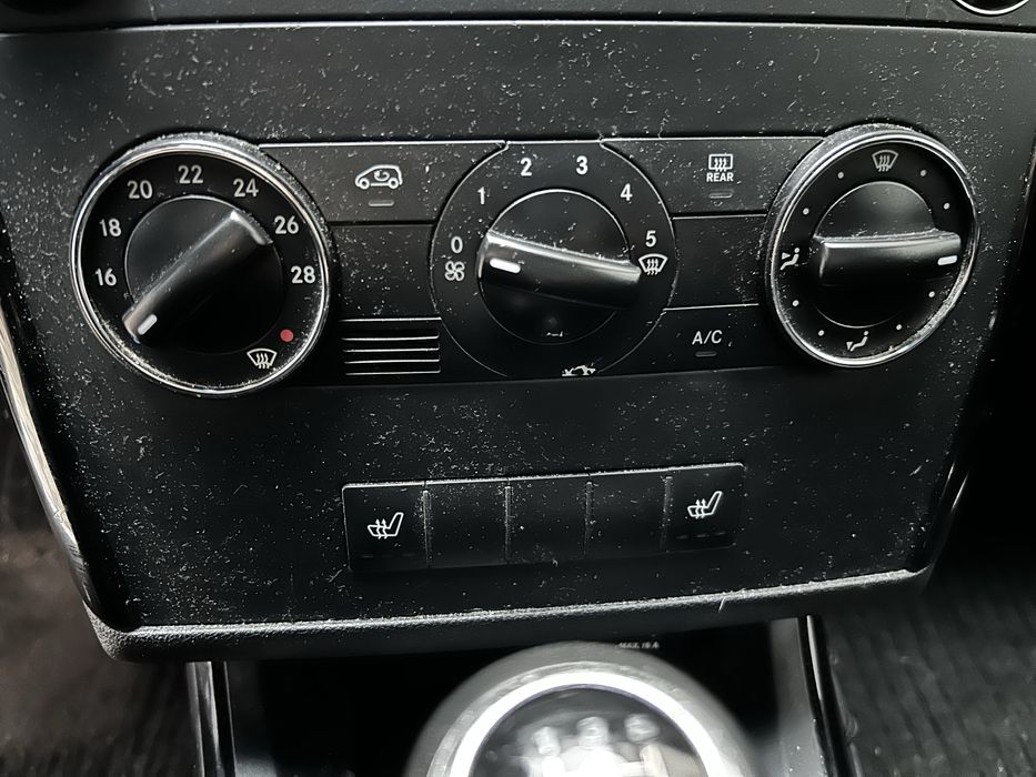 MERCEDES-BENZ A-Class 2012 — imagine 5