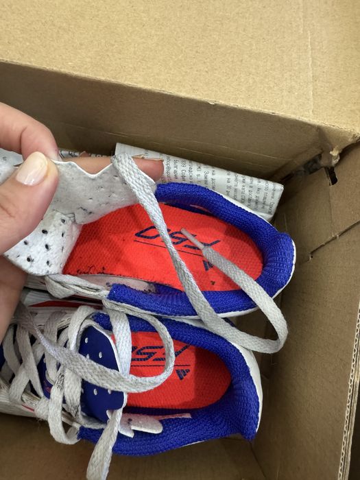 Adidas детски футболни обувки бутонки
