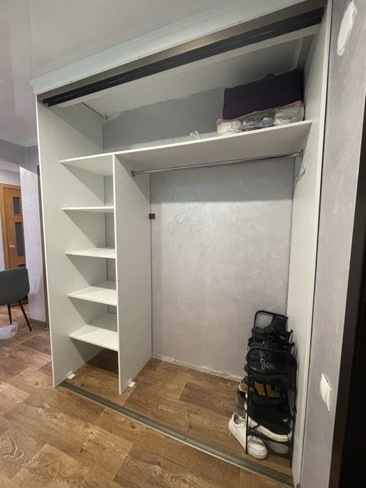 Шкаф купе встроенный