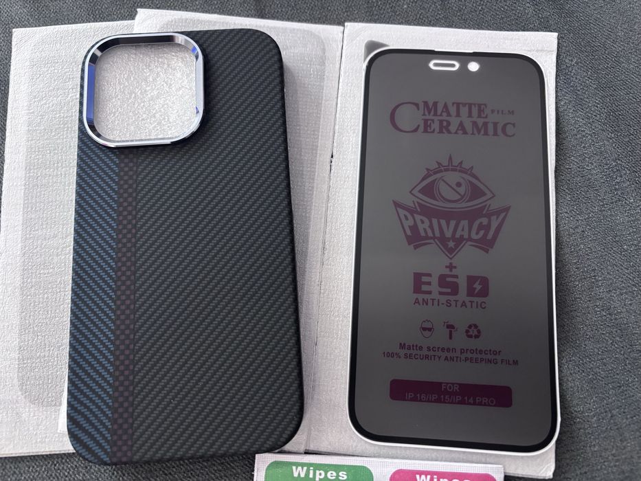 Карбонов калъф  и матови протектори за Iphone 14 Pro