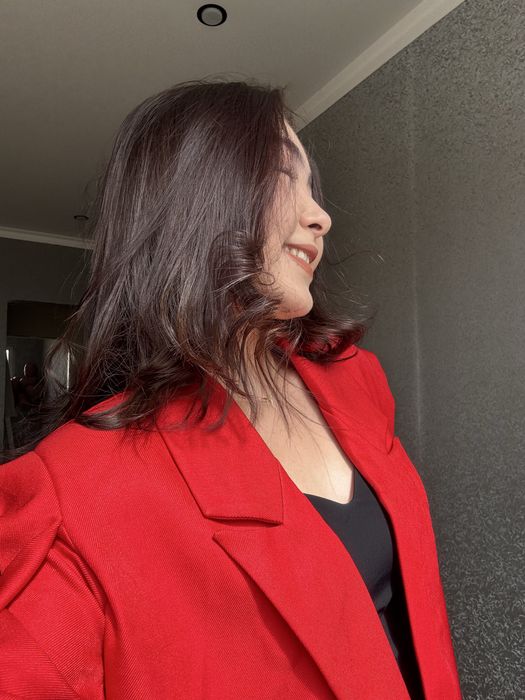 Пиджаки,двойка,бомбер,кофта