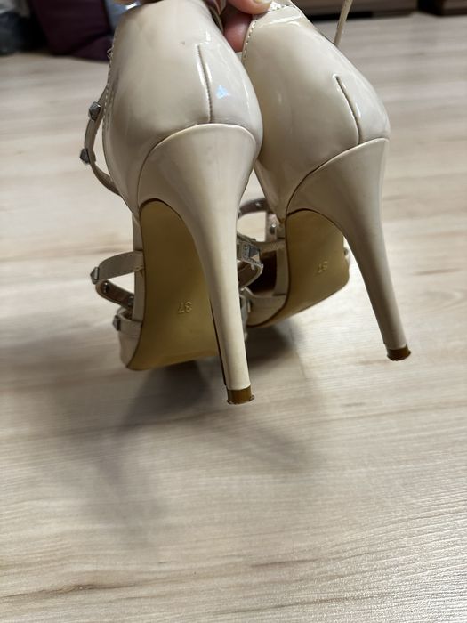 Босоножки туфли