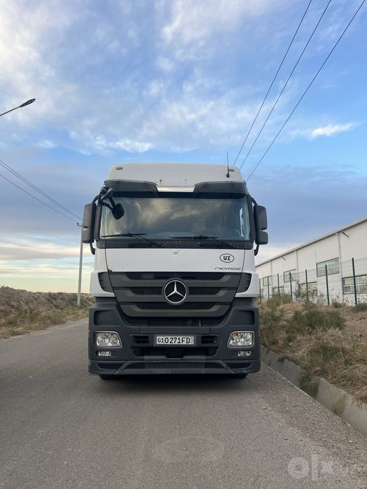 Mercedes actros sotladi