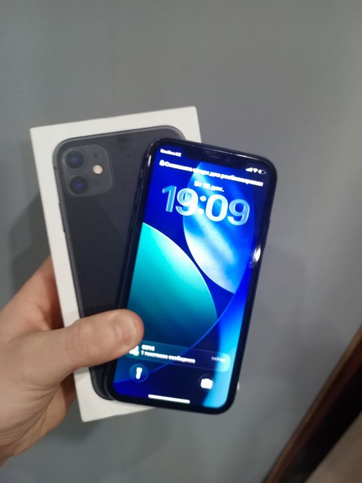 Продам айфон 11 64 гб