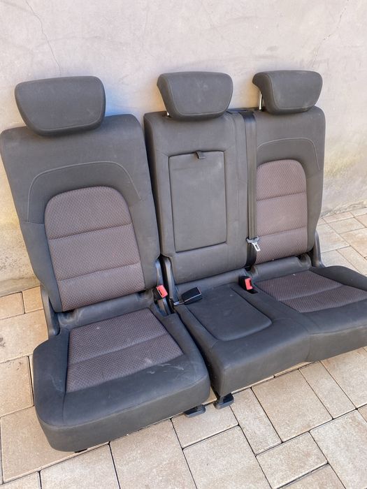 Scaune audi Q5 in stare buna din matereal textil fara uzura se vind au fost schinbatede pe masina