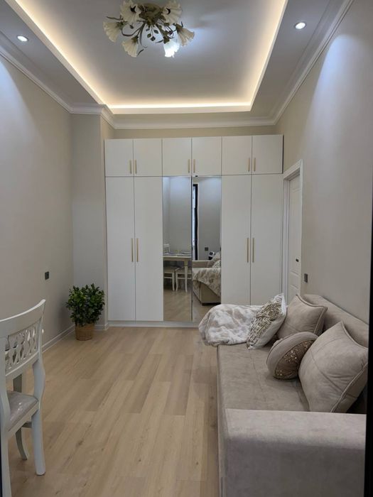 Новостройка квартира 2 комнатная иззат Азия хаус