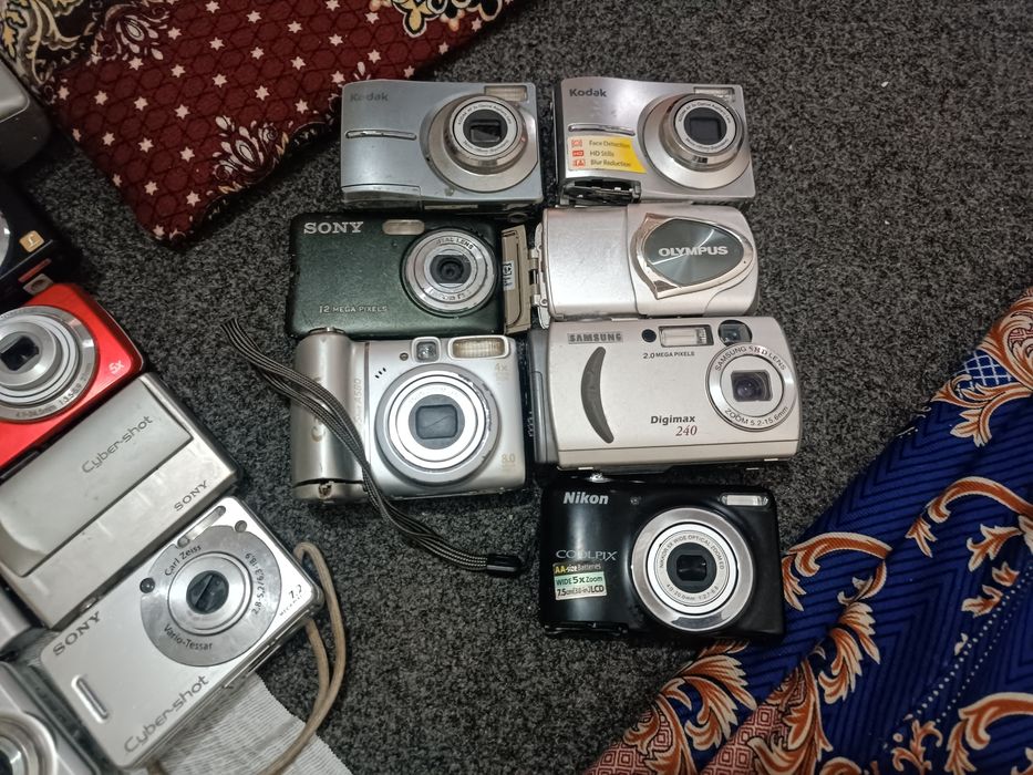 Цифровое фотоаппарат состояние хороший