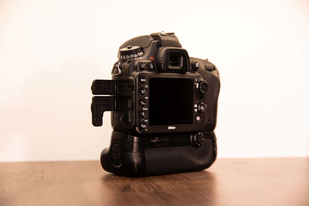 Nikon D610 Aparat Foto DSLR 24.3MP Fx Full Frame