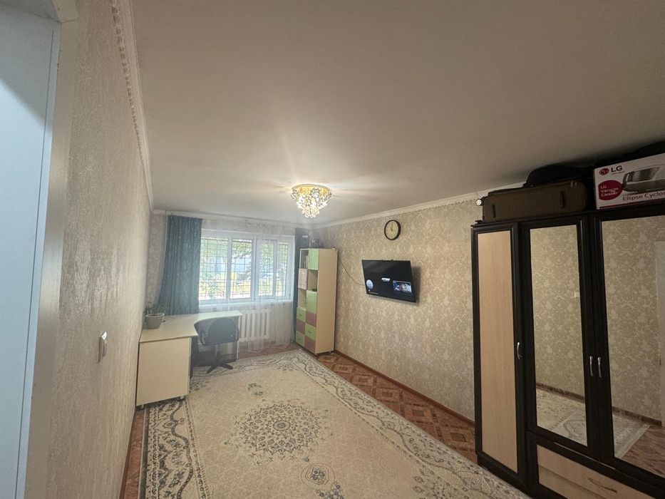 Продам квартиру  2 микр 30 дом 31 кв