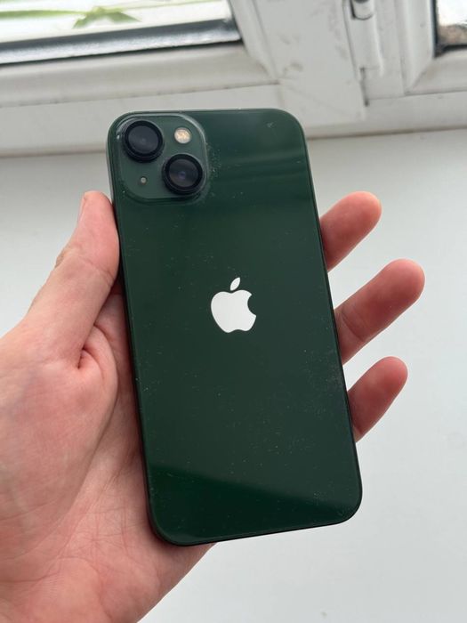 продам айфон 13