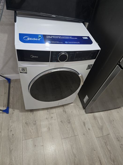 Продам срочно новое