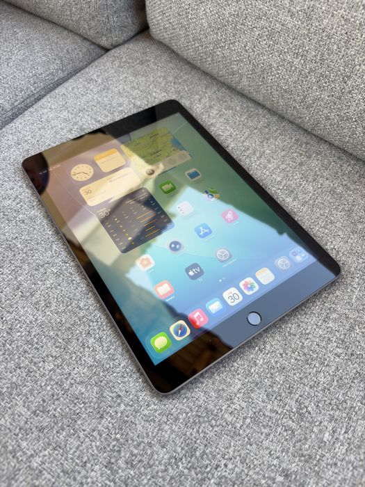 Ipad 8-ма Генерация, 32GB wifi + cellular