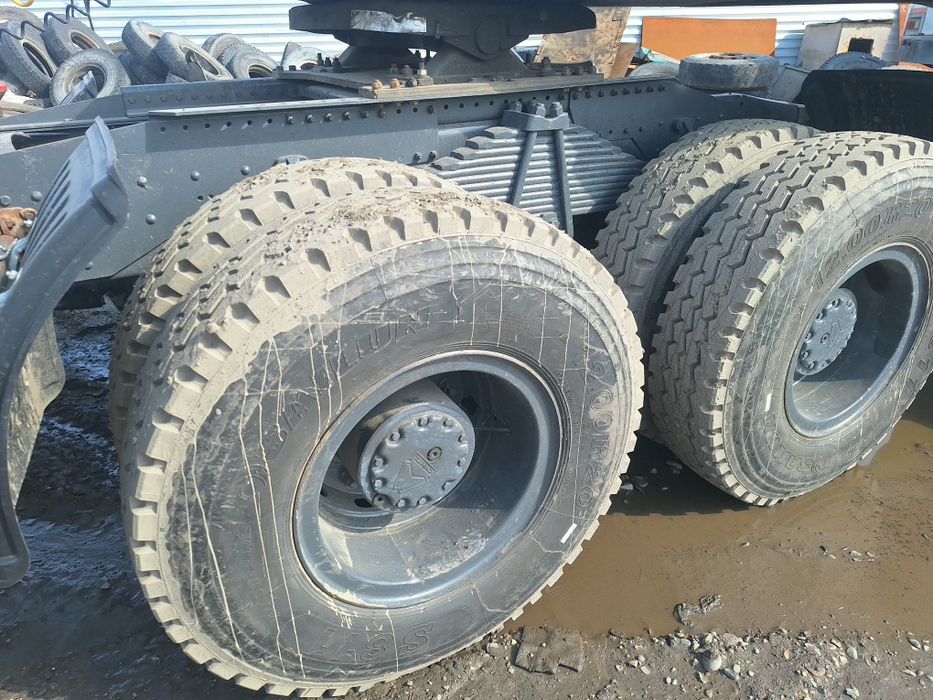 продам тягач Хово