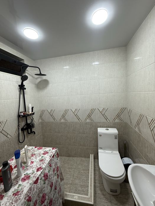 Срочно продается свой евродом 4 комнаты, кухня, подвал, 2соток