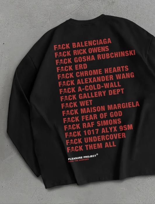 Черный лонгслив