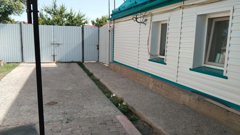 Продаётся частный дом в районе 8 школы