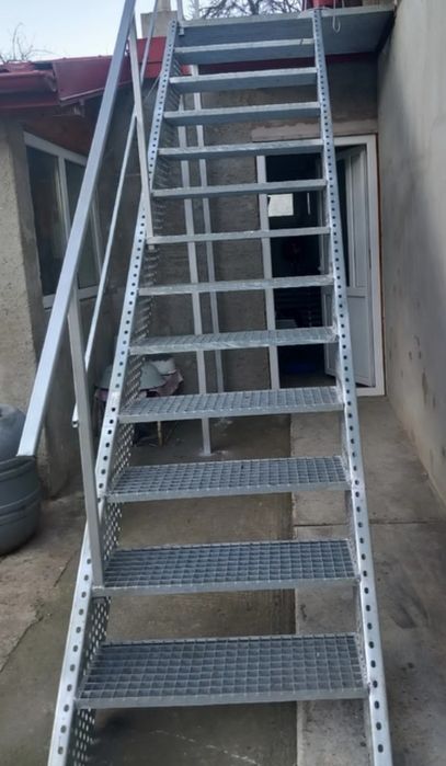 Trepte zincate 80x23